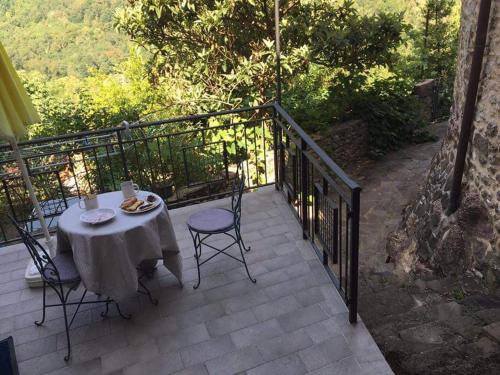  Lovely apartment for couple LPBTQ welcome, Pension in Mulazzo