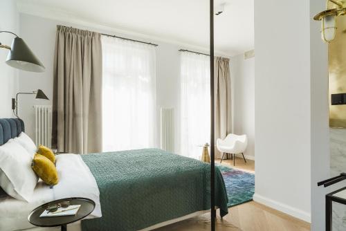 No.4 Residence - image 7