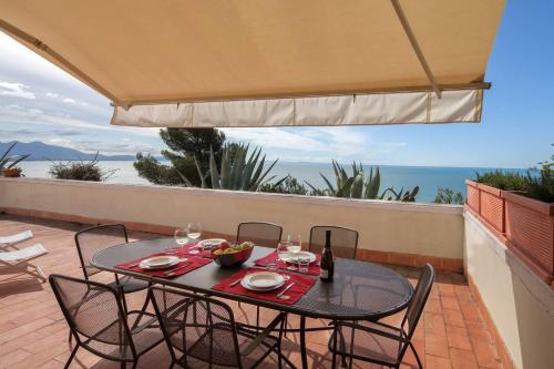 Punta Bianca - stunning seaview in Montemarcello