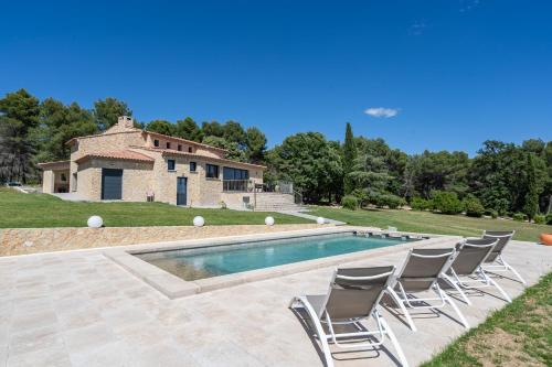 Homelly- Sublime demeure avec piscine à Aix-En-Provence gîte à louer Grand Saint-Jean