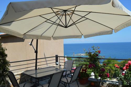 La Veranda Apartment - Location saisonnière - PalaiónTsiflíkion