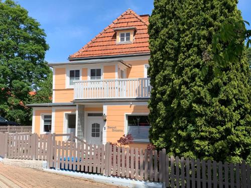 SweetDreams - Stadtvilla von 1936 - bis 8 Pers - 150qm - 5 Schlafzimmer - 2 Bäder - Hunde willkommen in Bad Sachsa, Deutschland