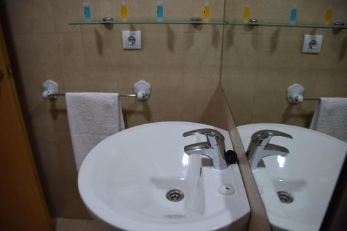 Hostal Manuela - image 6