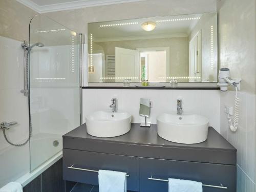 Two-Bedroom Apartment Top 7 - A-VITA Viktoria Residenzen