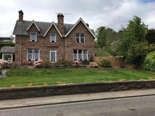 Cromarty View Guest House - Dingwall