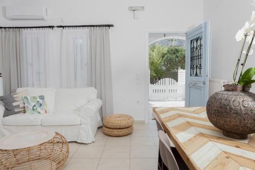 Harmonia House - Santorini