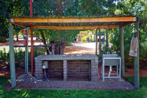 Kalahari Camelthorn Guesthouse and Camping Kalahari Camelthorn Guesthouse and Camping