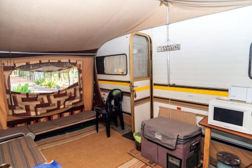 Kalahari Camelthorn Guesthouse and Camping Kalahari Camelthorn Guesthouse and Camping