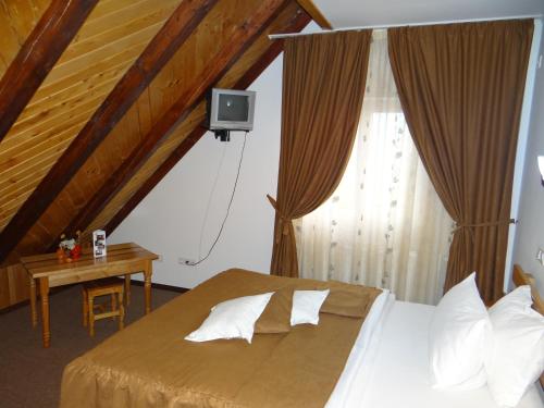 Belvedere - image 7
