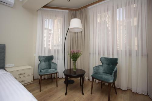 A Hotel Yerevan - image 6