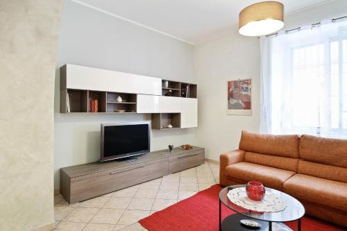 Central Balcony Apartment - main image
