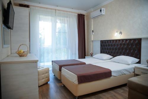 Mishel - main image