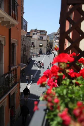 Bed & Breakfast Duomo Di Taormina - image 4