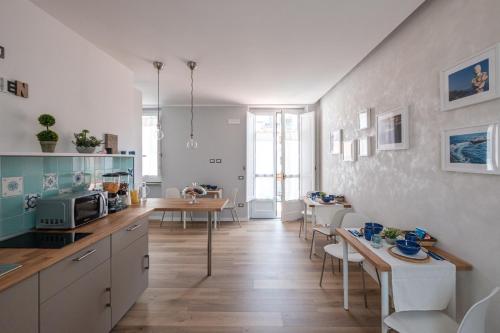 кухня, B&B Terza Luna in Кава де Тірренія