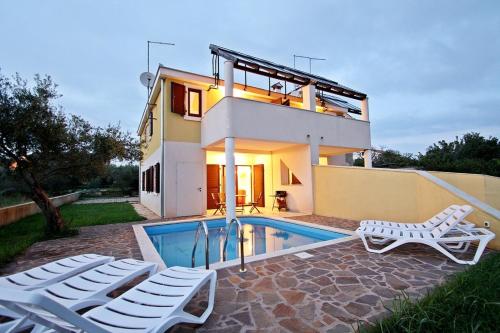  Contessa Rosie, Pension in Novigrad