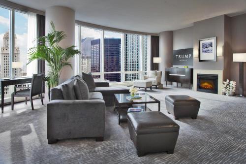 Trump International Hotel & Tower Chicago in Chicago, USA