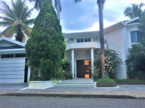 Entrance, Condominio El Penon in Girardot