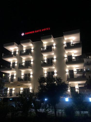 Summer Gate Hotel - image 14