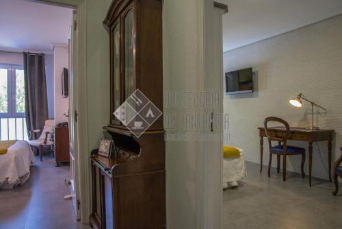 2 bedrooms, 3 beds