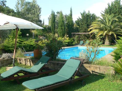 Villa con piscina - Accommodation - Canale Monterano