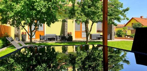 Jardín, Třeboňské Apartmány (Trebonske Apartmany) in Trebon