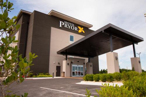 . HOTEL PRYOR