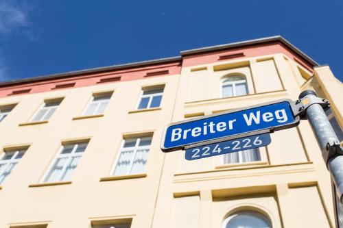 Helle Wohnung in TOP-Lage, Hasselbachplatz - Altstadt, W-LAN, 4 Schlafplätze