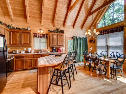 Tomahawk Lodge - image 3