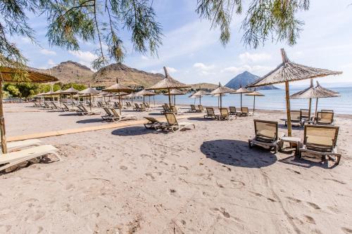 Club Marma Hotel - image 11
