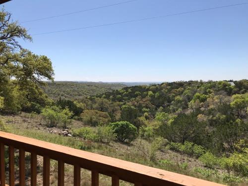 Walnut Canyon Cabins - Bankersmith, TX
