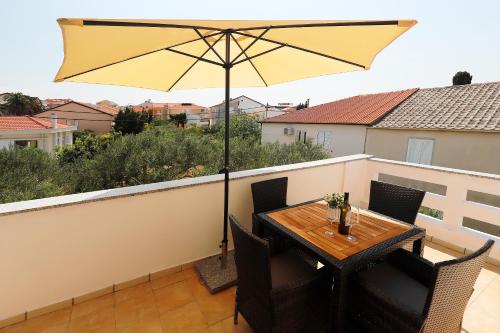  Apartments Matej, Ferienwohnung in Novalja