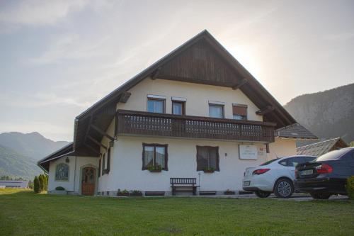 A szálláshely kívülről, Green Garden Apartments Soklic in Bohinji-tó