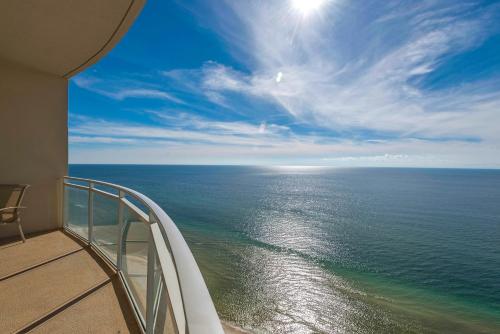Aqua 2308 -New Tile Flooring & Paint March 2018! Free beach chairs seasonally - image 5