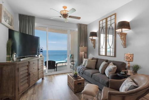 2306 - 1B/2 Bath With Bonus Room. Master Bedroom & Living Room Face the Gulf! - image 5