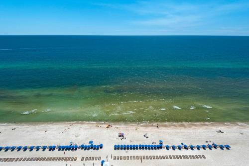 2306 - 1B/2 Bath With Bonus Room. Master Bedroom & Living Room Face the Gulf! - image 9