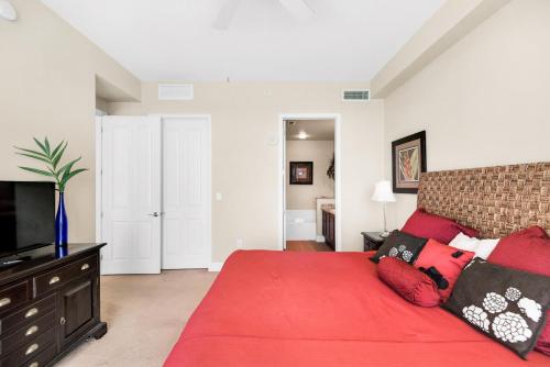 2310 - 1B/2 Bath With Bonus Room. Master Bedroom & Living Room Face the Gulf! - image 2