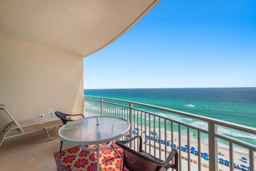 1110 - 1B/2 Bath With Bonus Room - Totally Renovated April 2018! - image 8