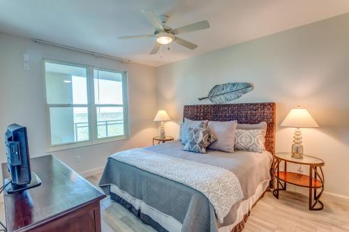 1905 - 2B/2 Bath With Bunks -New unit completely renovated December 2017! - image 8