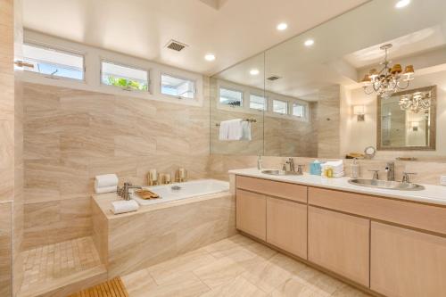 The Islands at Mauna Lani Point - CoralTree Residence Collection - 화장실
