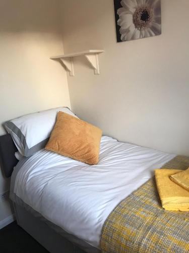 Hinckley Home Sleeps 6 Complete house