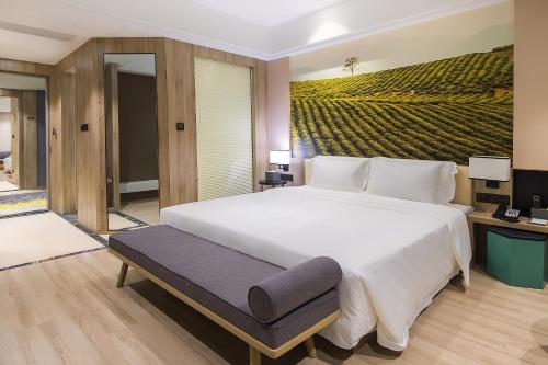 Atour Hotel (Zhuji Xishi Hometown) photo 4
