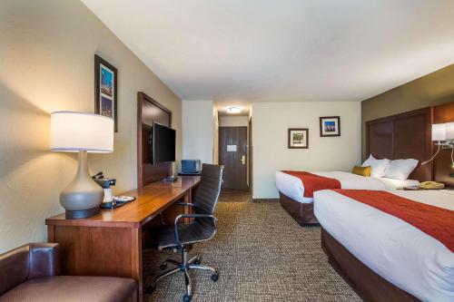 Comfort Inn & Suites Fairborn near Wright Patterson AFB