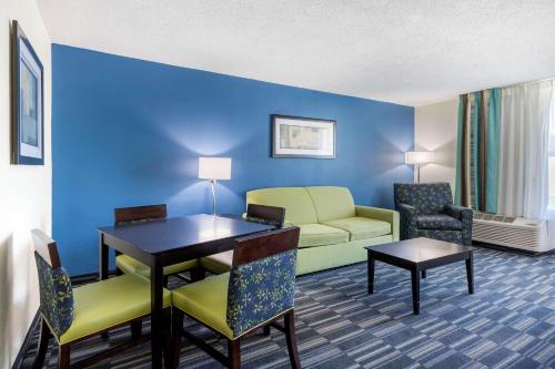 Days Inn and Suites by Wyndham Oxford