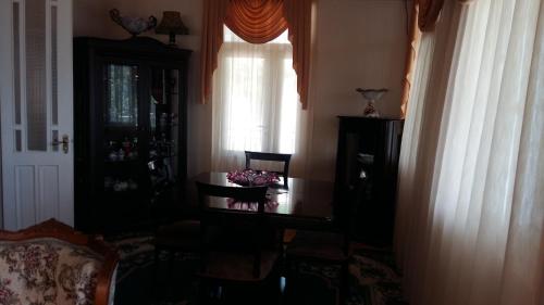 Апартаменти с бассеином, Batumi (foto 10)