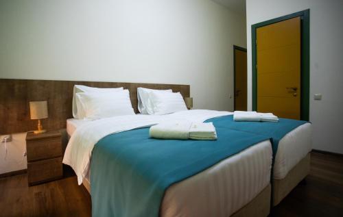 Mariam R Room Type - Twin Room