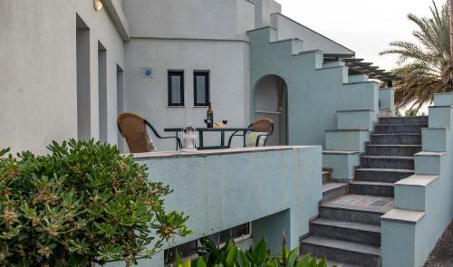  Sunrise Beachfront Apartment in Sitia