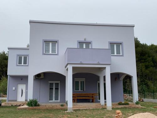  Apartments Blue in Dubrava