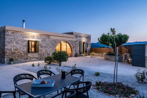 Trialonia Luxury Villa in Mithimna