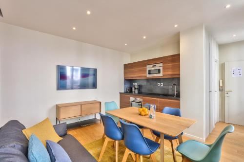 71 - Amazing Apartment in Le Marais - image 6