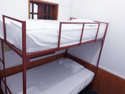 1 twin bed